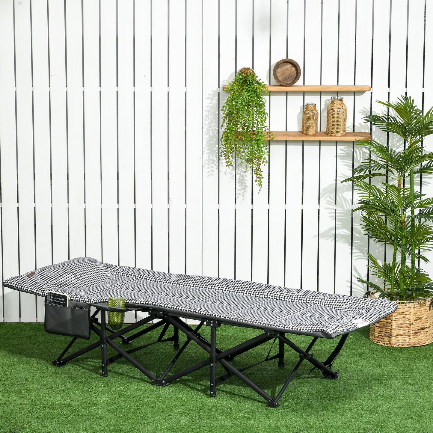 Outsunny Sonnenliege, klappbar, 1 Seitentasche, 1 Getränkehalter, 68 cm x 186 cm x 48 cm, Schwarz + Weiß