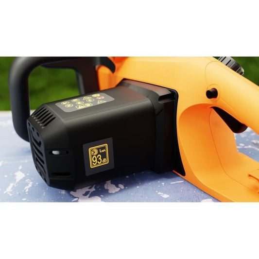Corded Chainsaw - BLACK+DECKER - BECS1835-QS - 1800 W - 35 cm - Tool-free chain tensioner