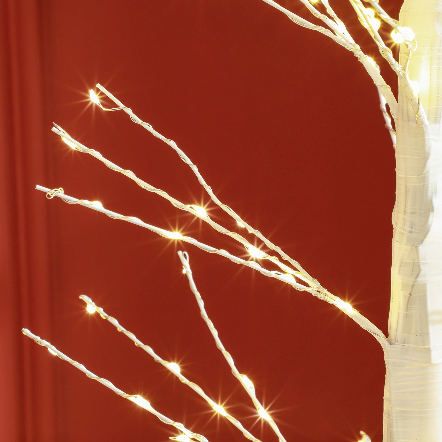 HOMCOM Kunsttanne mit LED-Beleuchtung, 180 cm hoher Weihnachtsbaum, realistische Rinde, Weiß