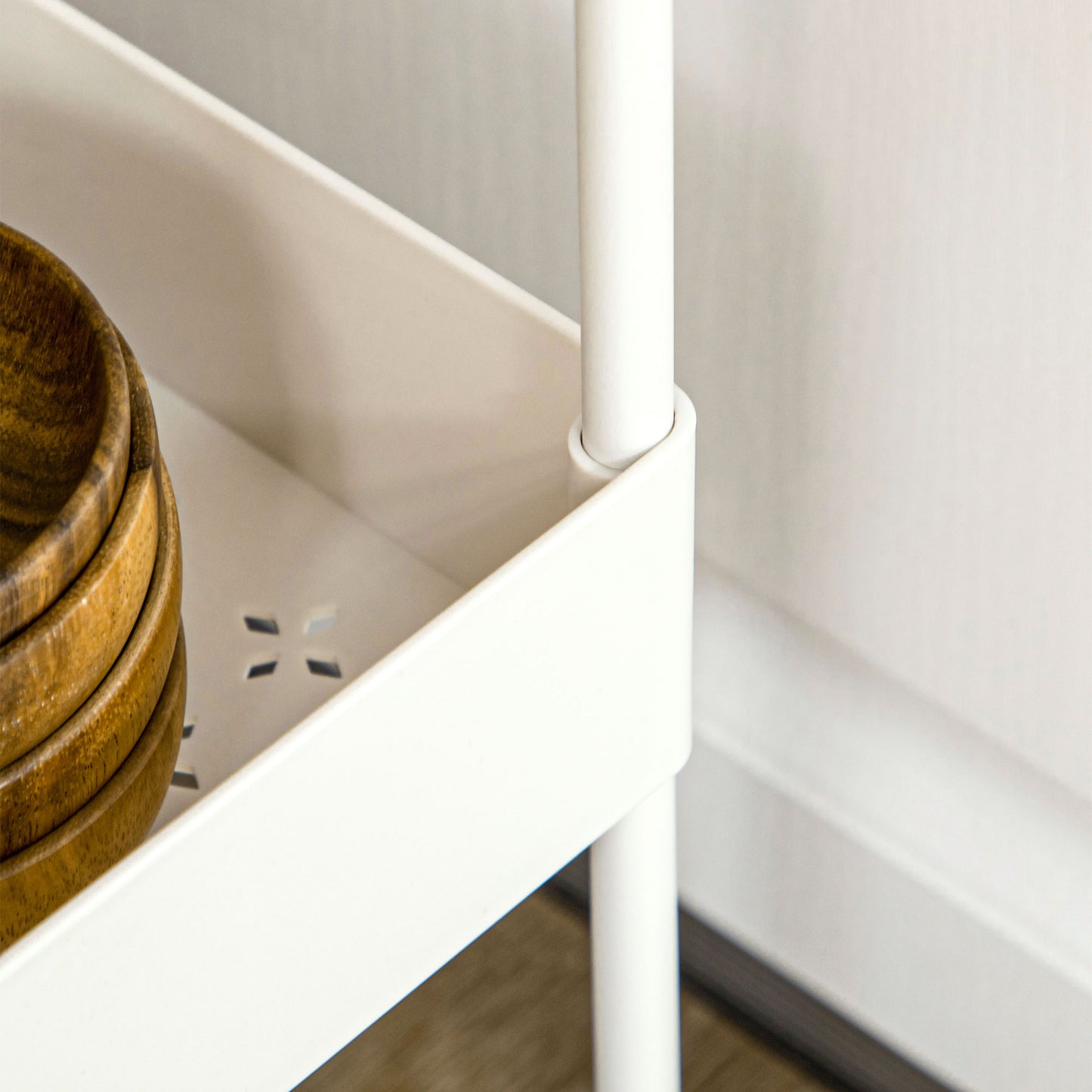 HOMCOM Küchenwagen mit 4 Regalen, 4 flexiblen Haken, 4 Rollen, 40 cm x 19 cm x 90 cm, Nischenwagen, Weiß