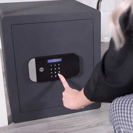 YALE High security safe with electronic lock (SKG certified), desk size H.40 x W.35 x D.34 cm (35.5 L)