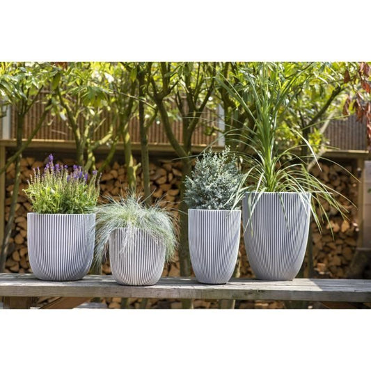 Ball flower pot - CAPI EUROPE - GROOVE NL - 43 x 41 cm - Ivory