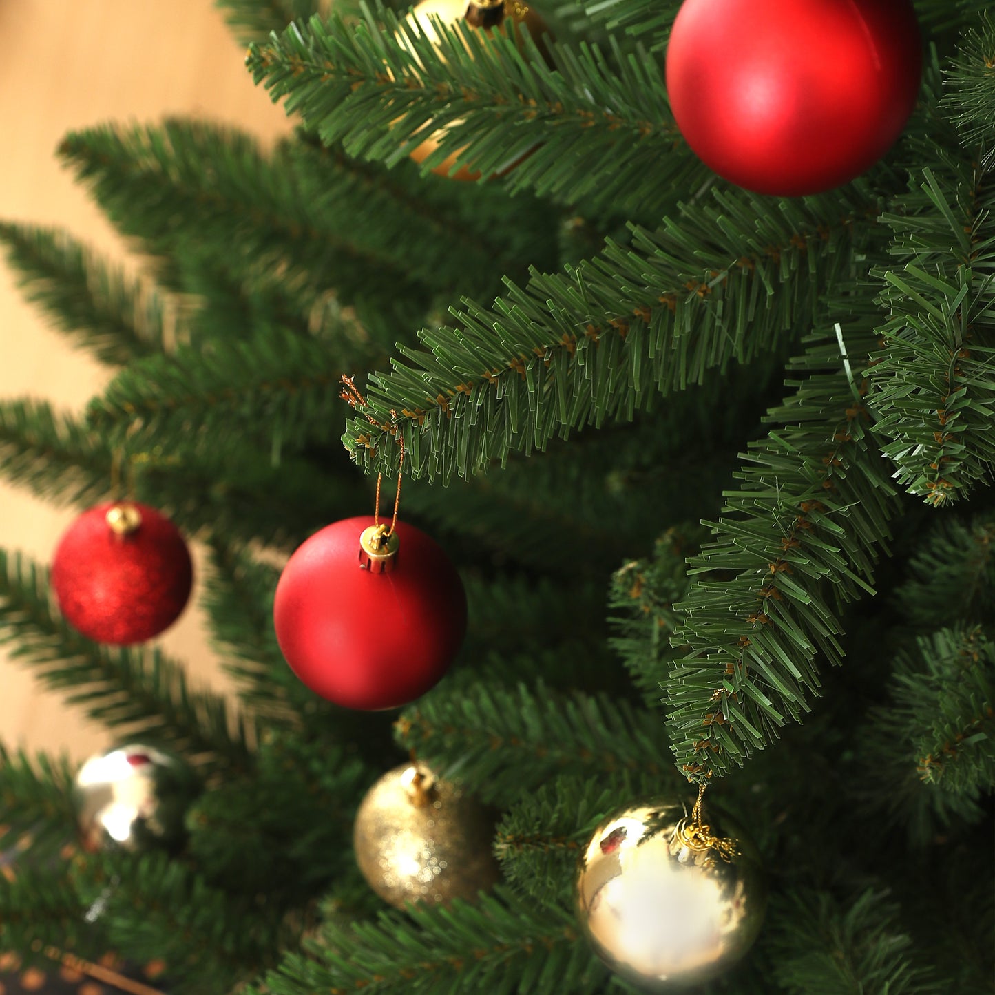 HOMCOM Weihnachtsbaum, Nordmanntanne, naturgetreu, breit & üppig, 180 x Φ120 cm, Grün