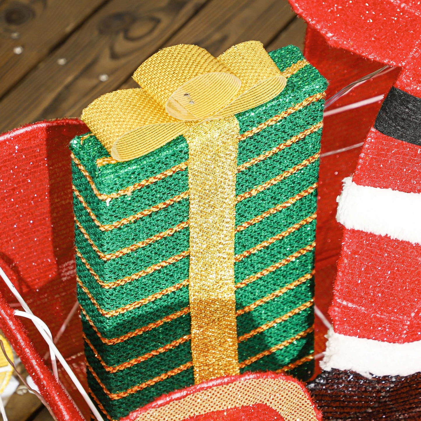 Outsunny Leuchtende Weihnachts-Dekoration, Weihnachtsmann auf Schlitten mit Rentieren, 246 LED-Lichter, Bodenspieße, Mehrfarbig