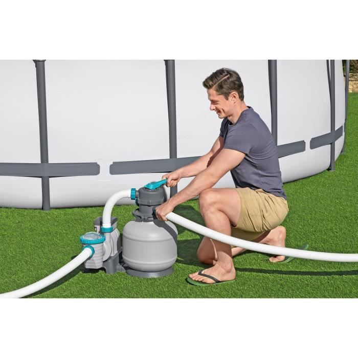 Sand filter / filtration pump for swimming pools up to 54 m3 - Bestway - 8,327 L/h - With pre-filter