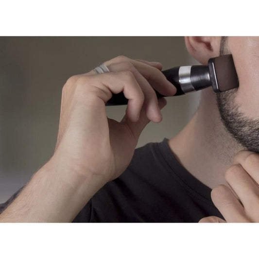 WAHL 05604-616 - Deluxe Travel Kit - Precision trimmer lithium-ion battery and toiletry bag - Rotating head - Comb