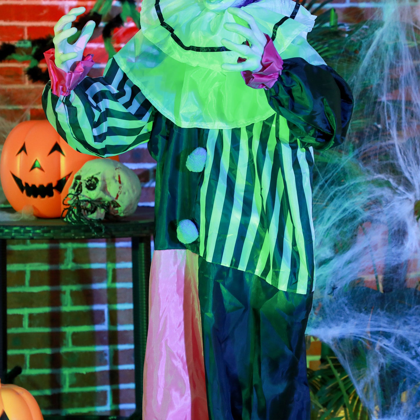 HOMCOM Grusel-Clown Halloween-Dekoration, beweglich, Lach-Funktion, Pink+Lila