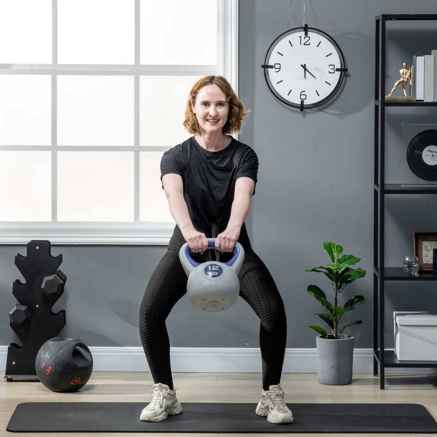 SPORTNOW Kugelhantel, Kettlebell, 12 kg, flache Unterseite, großer Griff, Kunststoffmantel, blau, 24 x 17 x 28 cm