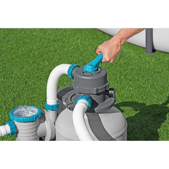 Sand filter / filtration pump for swimming pools up to 54 m3 - Bestway - 8,327 L/h - With pre-filter