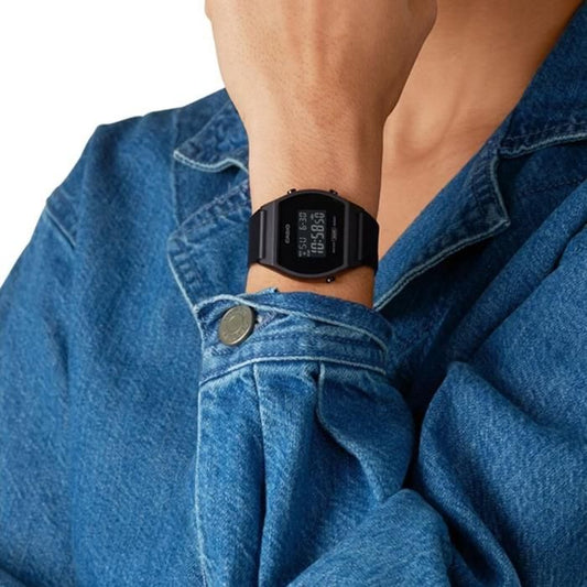Casio Collection Women's Watch Black - CASIO - Quartz - Waterproof 5 Atm - Digital