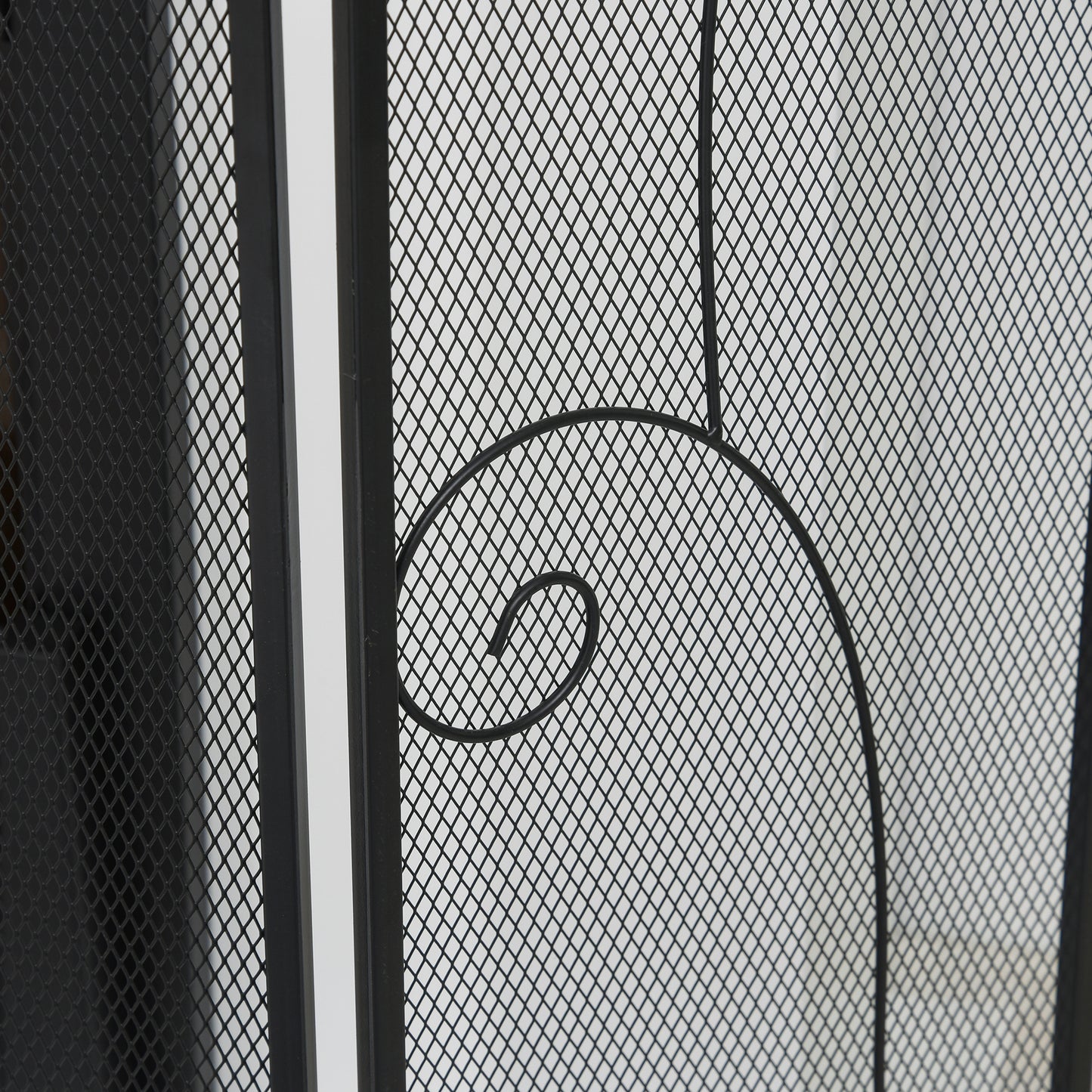 HOMCOM Funkenschutz für Kamine, 3 Paneele, klappbar, flexibel, Metall, schwarz, 132,5 x 76,5cm