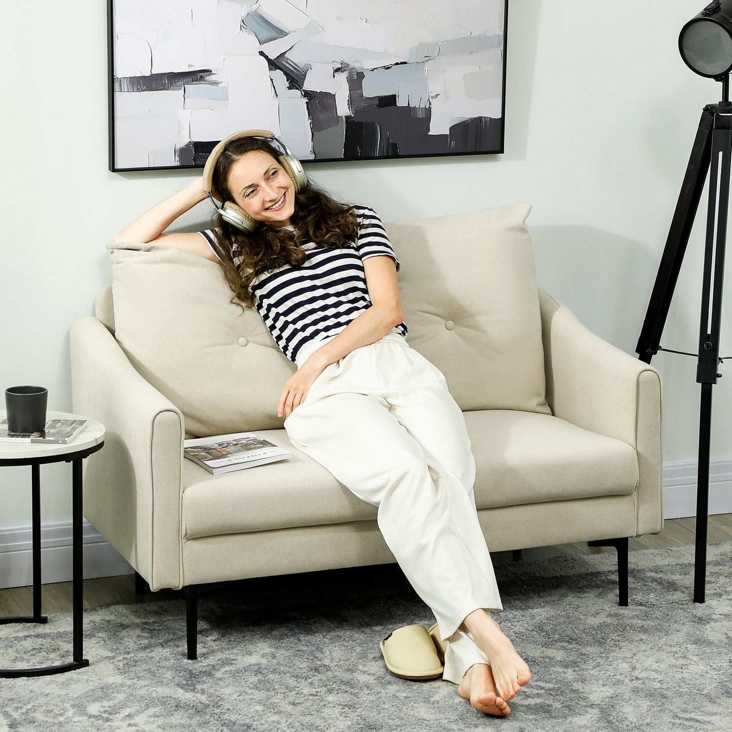 HOMCOM 2-Sitzer-Sofa mit Schaumstoff-Polsterung und Stoffbezug, für Wohnzimmer, Schlafzimmer, Metallrahmen, Cremeweiß