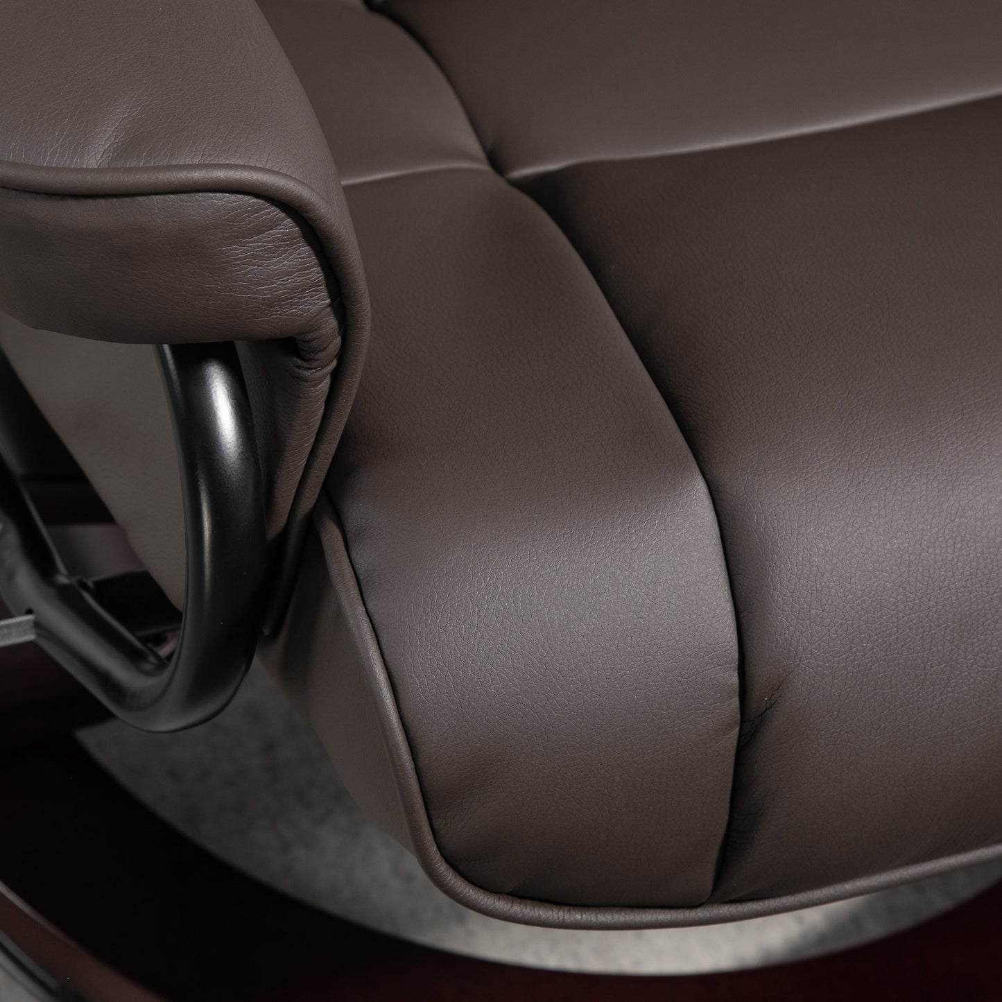 HOMCOM Relaxsessel mit Hocker, drehbar & neigbar, Kunstlederbezug, bis 150 kg, Holzgestell, Braun