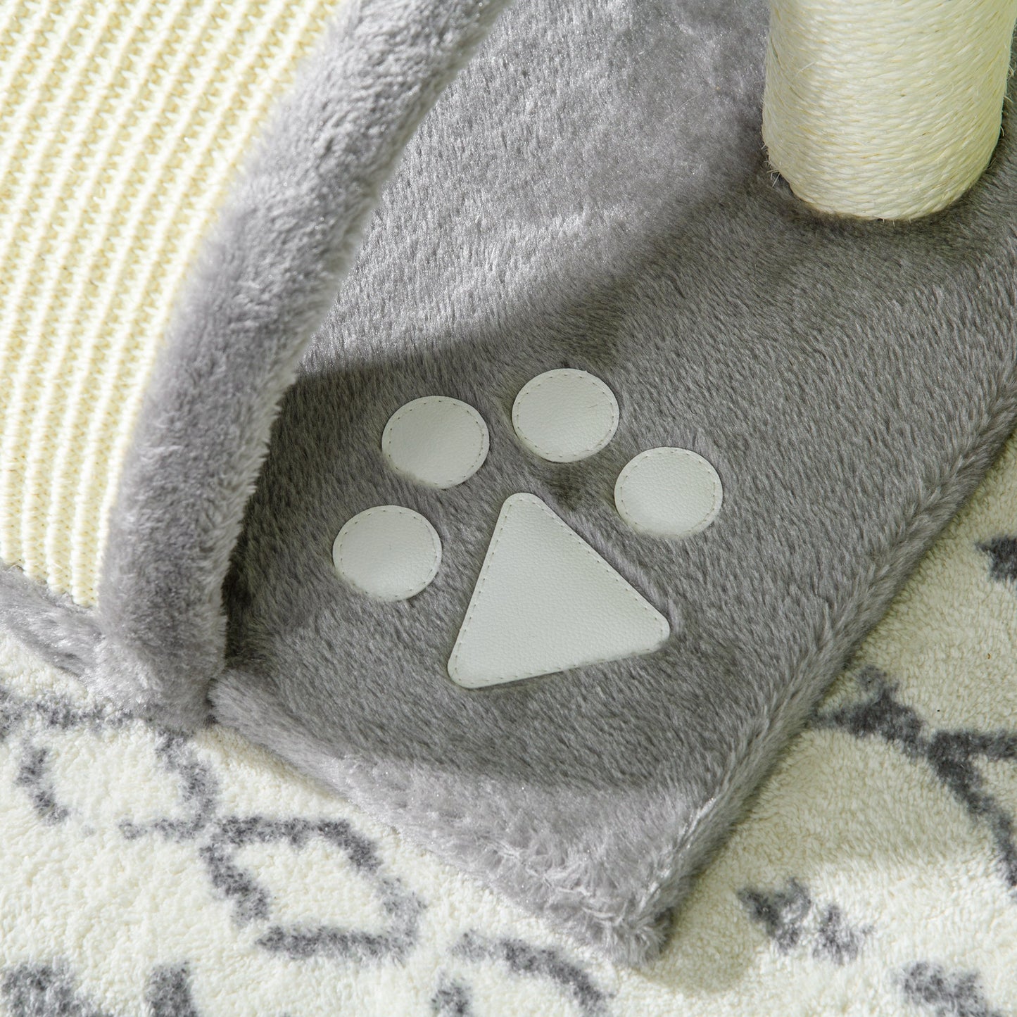 PawHut Kratzbaum 46 cm Kleiner Katzenturm mit Höhle, Spielball, Sisal-Seil, erhöhter Plattform, Katzenkratzbaum, Kletterbaum, för Katzen till 4 kg, Grau