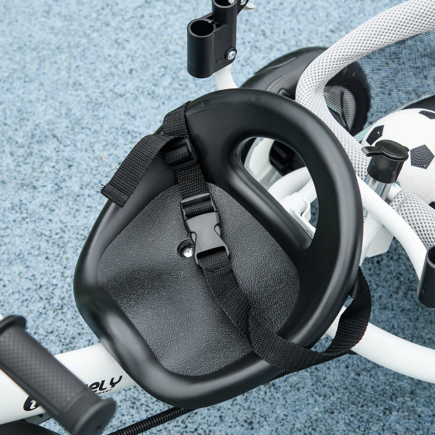 HOMCOM Kinder-Dreirad, Kinderfahrrad, Rückenkorb, Becherhalter, Sonnendach, Metall, Grün