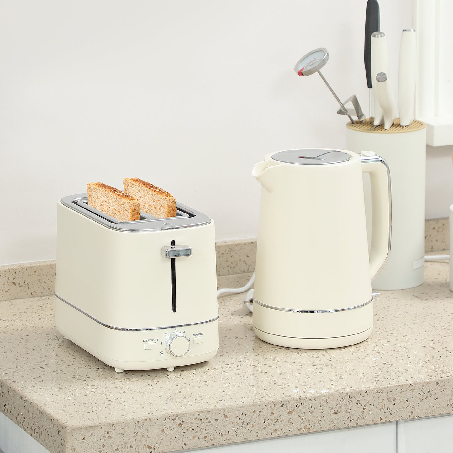 HOMCOM Set aus 1,7 L Wasserkocher und Toaster mit 6 Bräunungsstufen, Beige