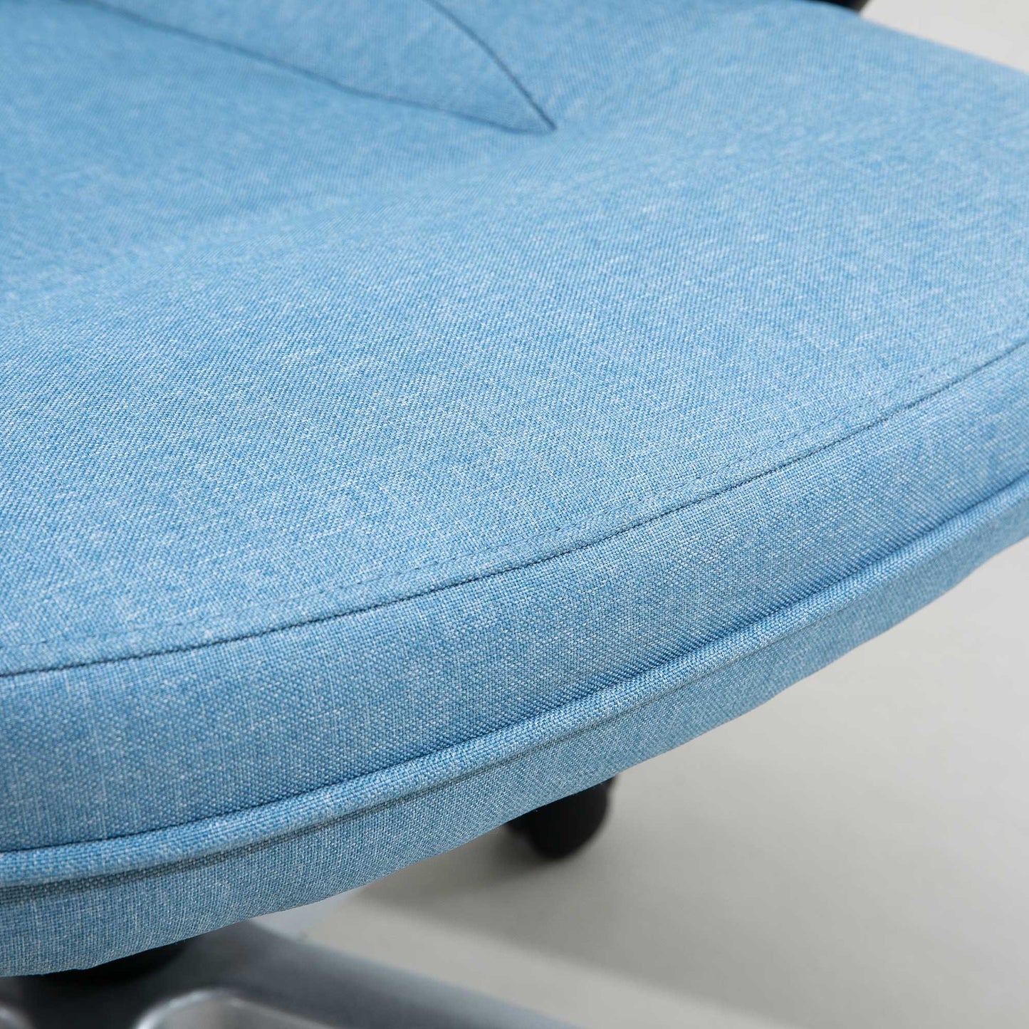 Vinsetto Bürostuhl Computerstuhl Drehstuhl höhenverstellbar Wippfunktion mit Kopfstütze und gepolsterte Armlehnen Ergonomisch Hellblau Leinen 66 x 75 x 110–120 cm