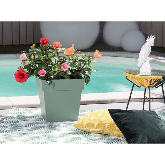 EDA Plastic - Tuscan square flower pot - 32 x 32 x H 32 cm - 22 L - Bay green
