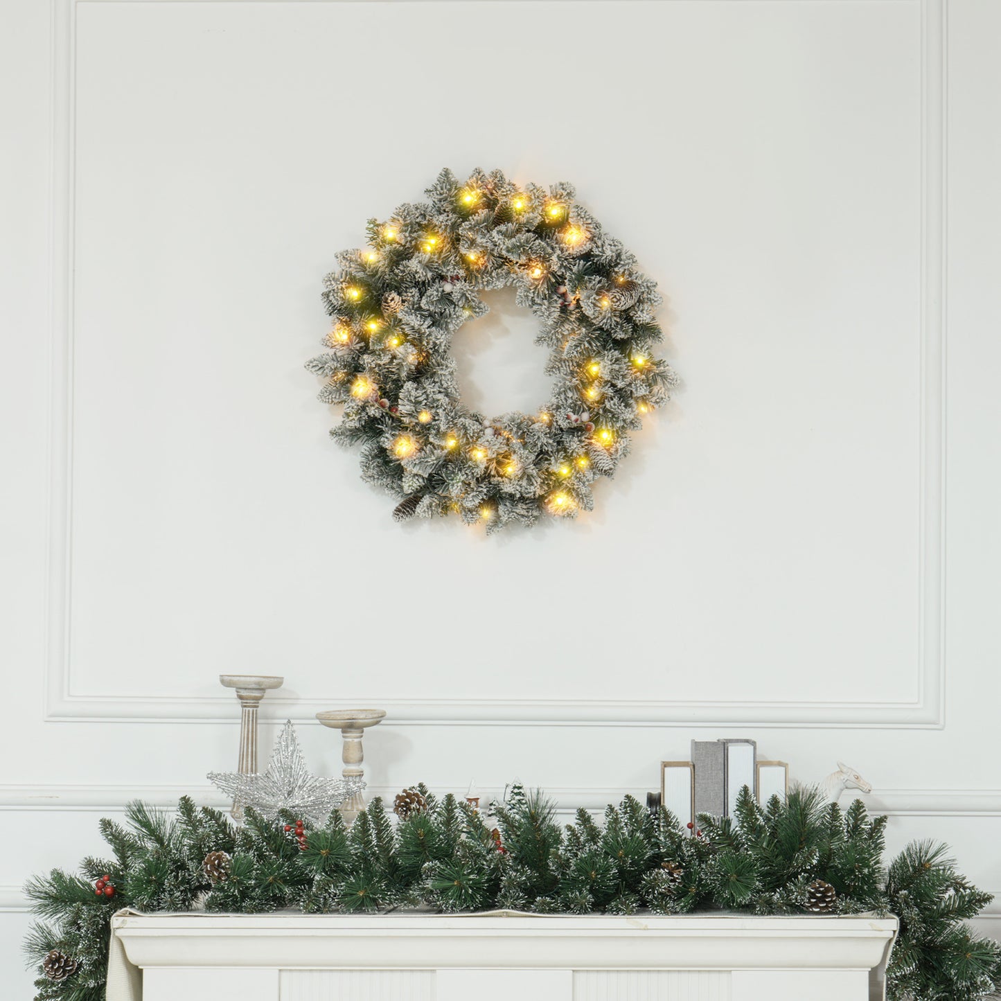 HOMCOM Weihnachtskranz mit LED-Beleuchtung, roten Beeren, realistisches Aussehen, Ø60 x 10 cm, Grün