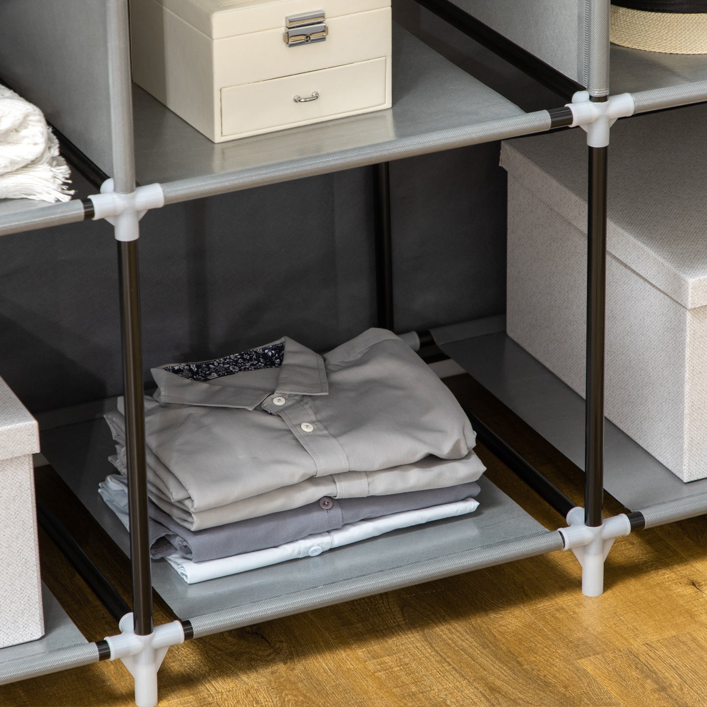 HOMCOM Schrank aus Stoff, Aufbewahrungslösung, 8 Regale, 2 Kleiderstangen, Dunkelgrau