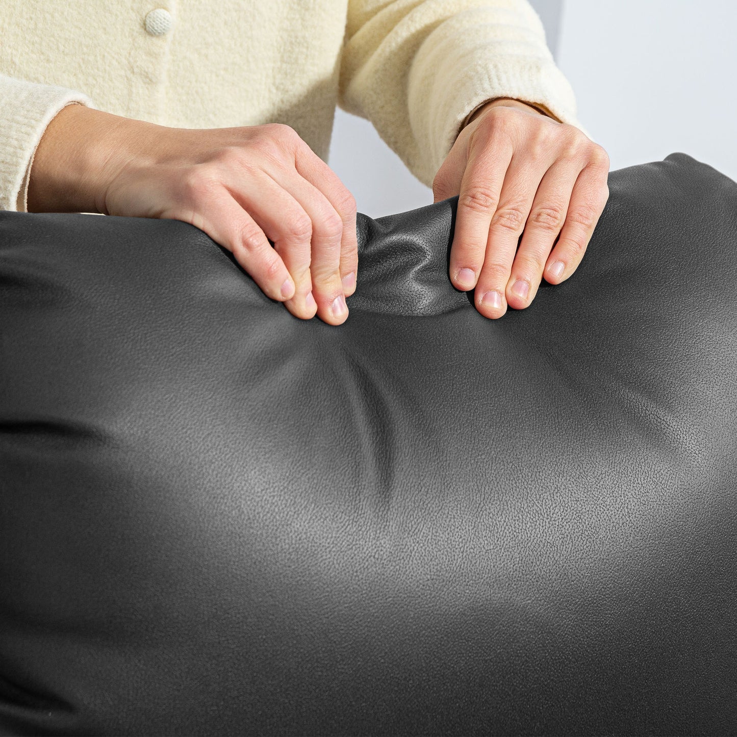 HOMCOM Massagesessel Relaxsessel Liegesessel, 1 Klapptisch, 1 Fußstütze; 77 cm x 93 cm x 105 cm, Schwarz