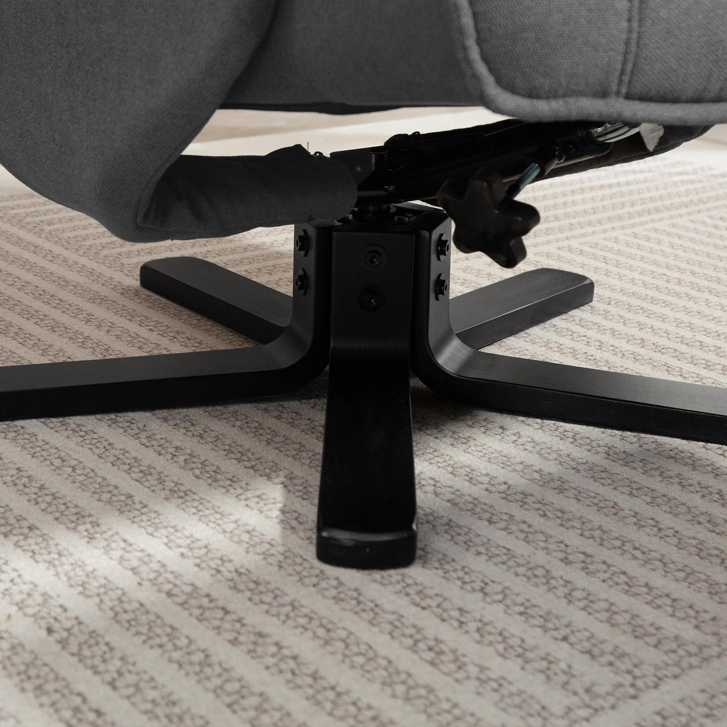 HOMCOM Schaukelbarer Relaxsessel mit Fußhocker, Stoffbezug in Samtoptik, drehbarer Polstersessel, Holzgestell, Grau