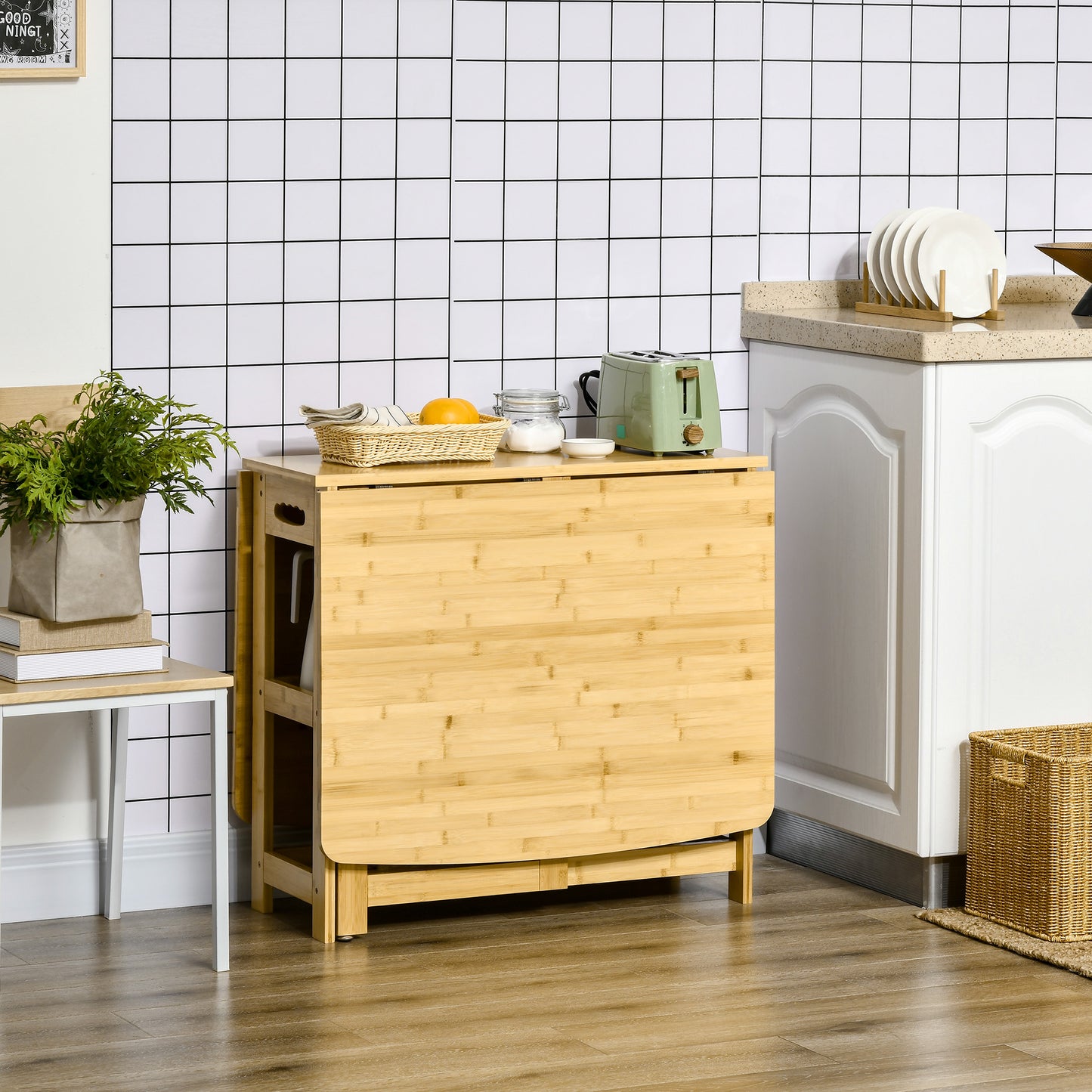 HOMCOM Klapptisch, Esstisch, zwei klappbare Seiten, zwei Ablagen, verstellbare Füße, Bambus, 149,5 x 80 x 73,5cm