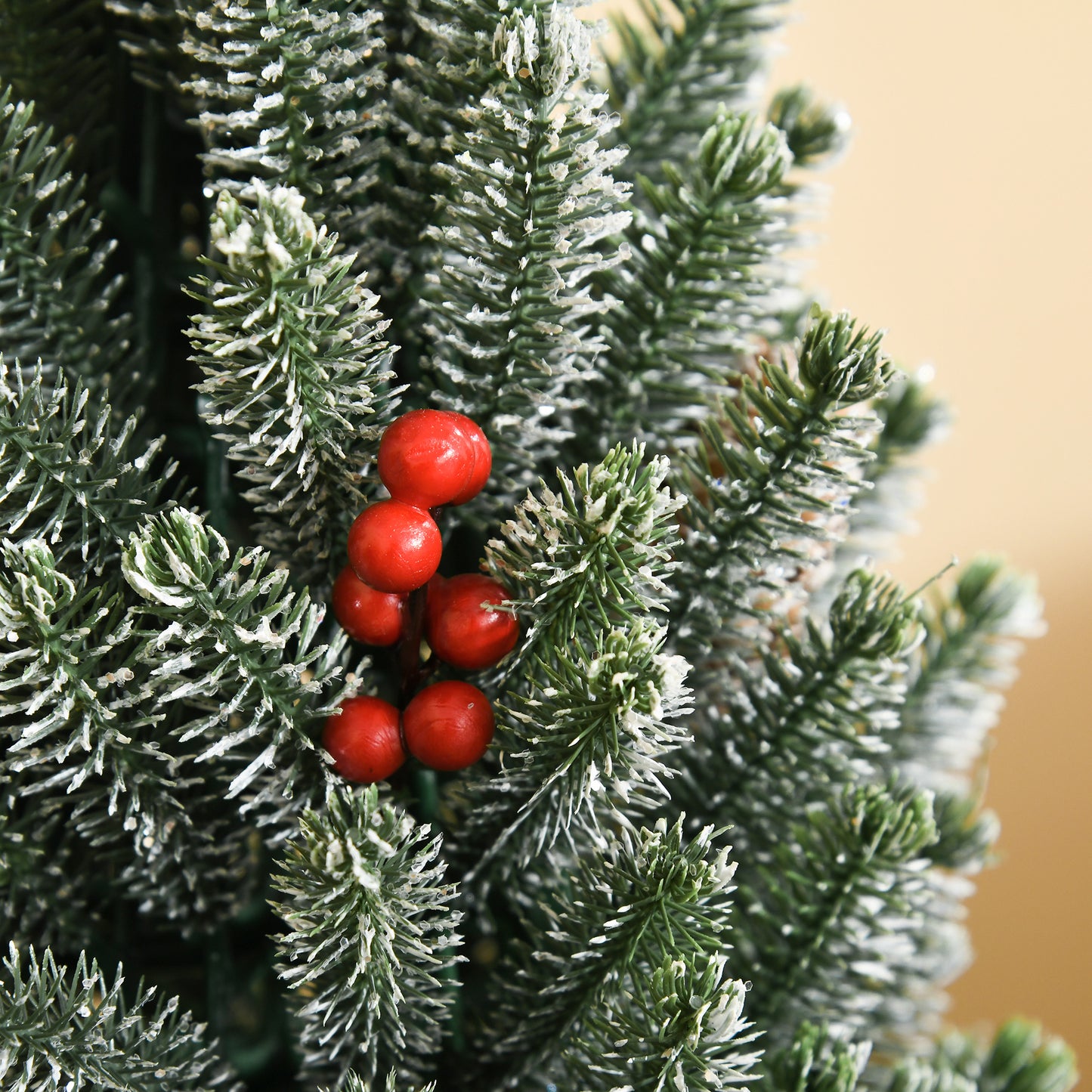 HOMCOM Mini Weihnachtsbaum mit Tannenzapfen, roten Beeren und Übertop 50 cm hoch, Mehrfarbig