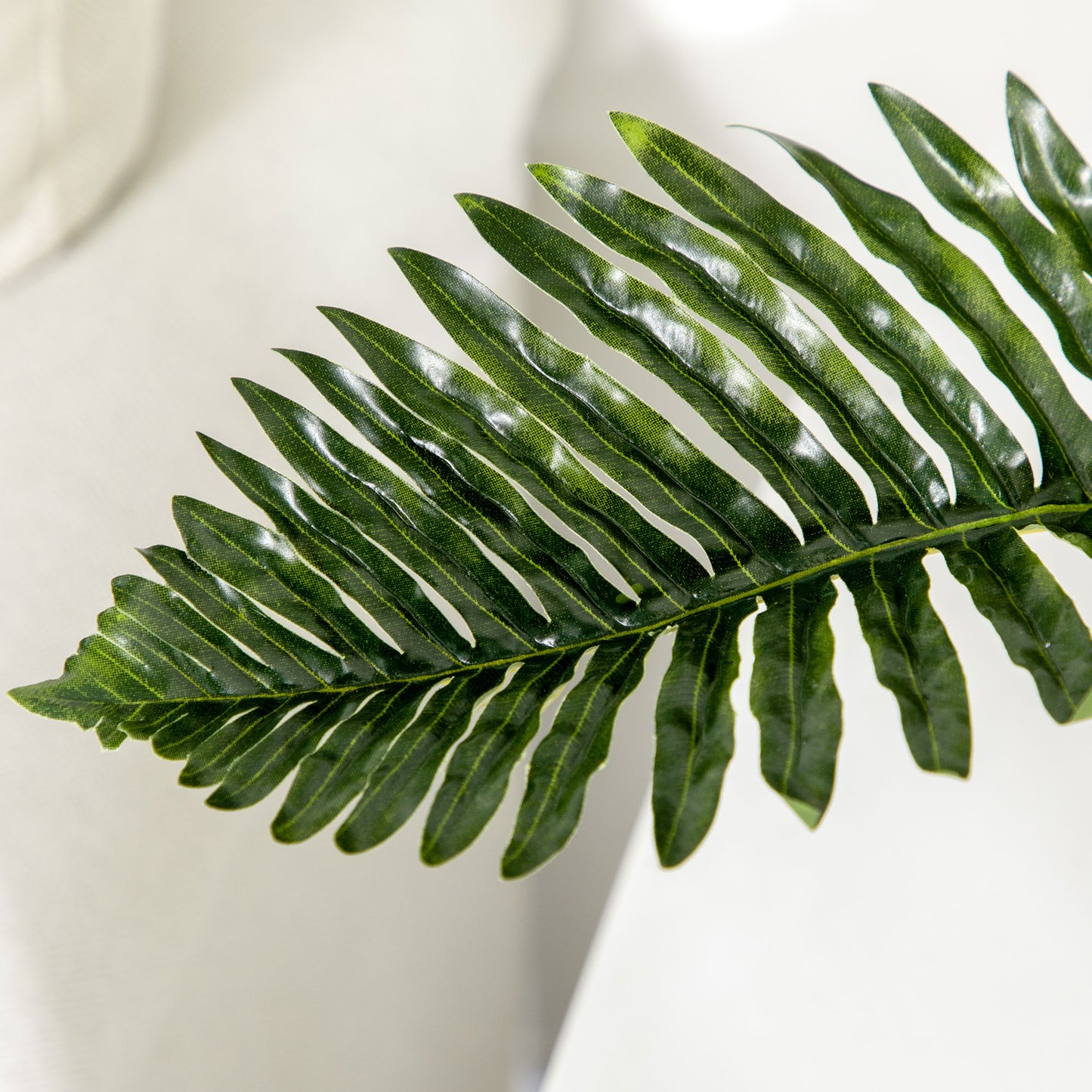 HOMCOM Kunstpflanze, Tropische Palme, inkl. Übertopf, 50 cm, Grün + Schwarz