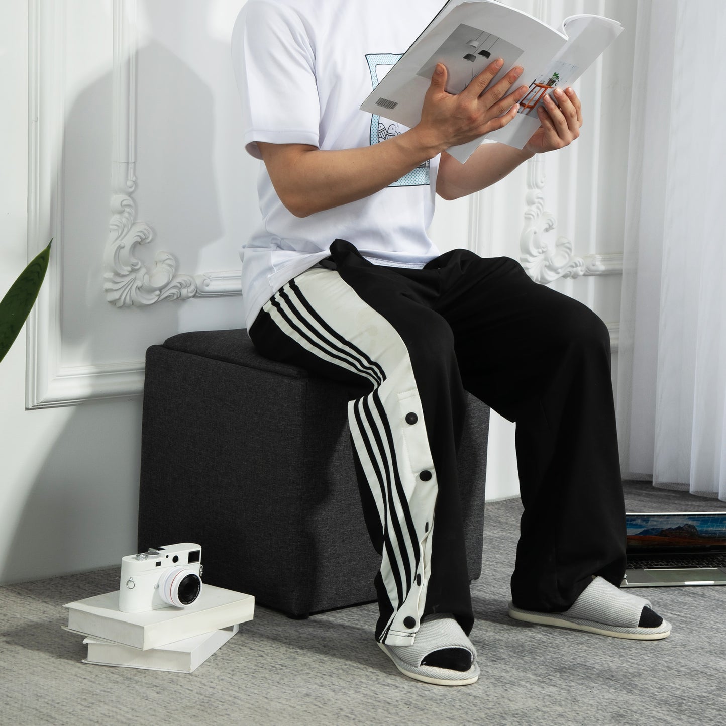 HOMCOM Sitzhocker mit Stauraum, Fußhocker, Polsterhocker, abnehmbarer Deckel, Bezug in Leinenoptik, 42 x 42 x 41 cm, Dunkelgrau