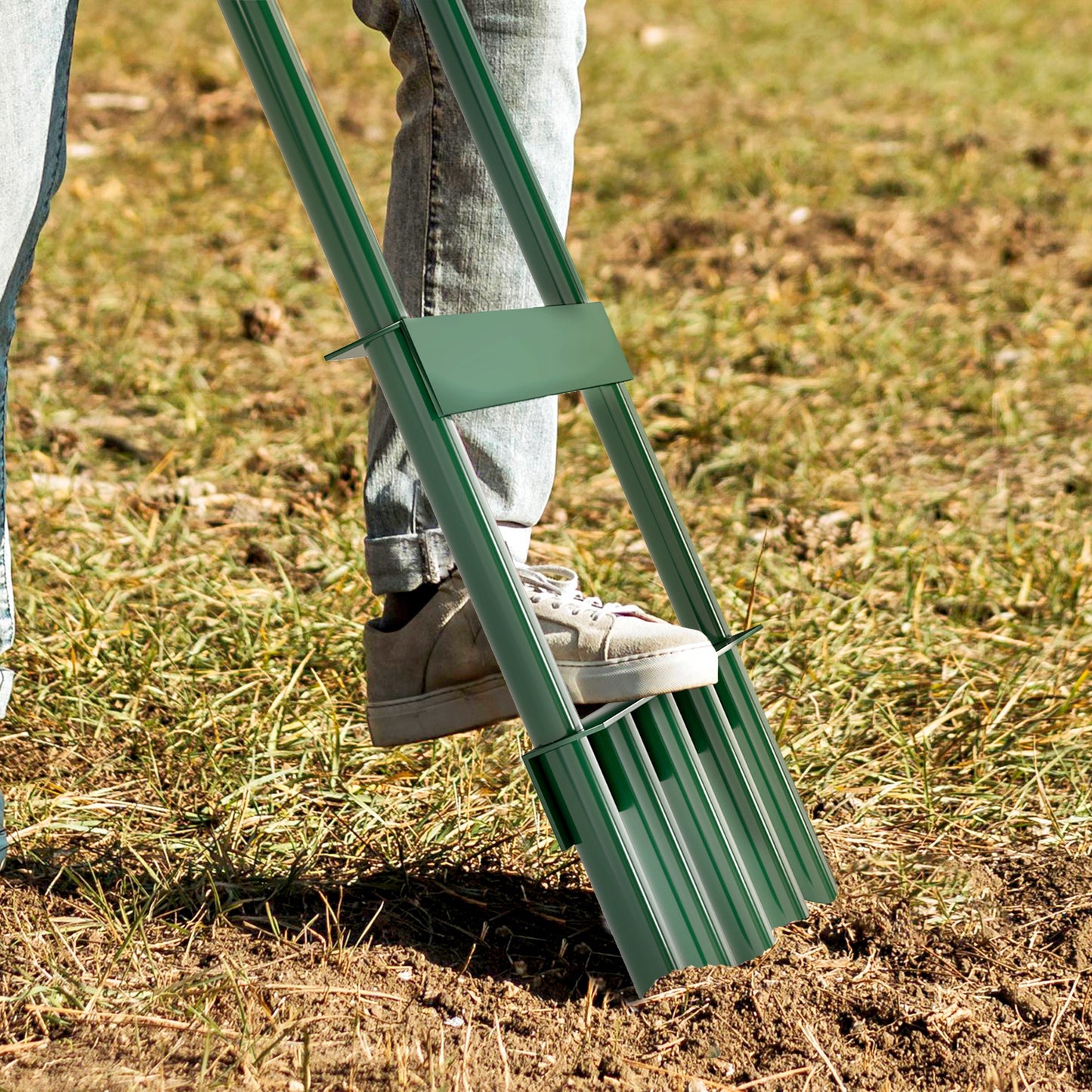 Outsunny Rasenlüfter Aerifizierer für Rasen 30cm Breite Manuell Rasenbelüfter mit rutschfest Griff für Garten Höfe Dunkelgrün