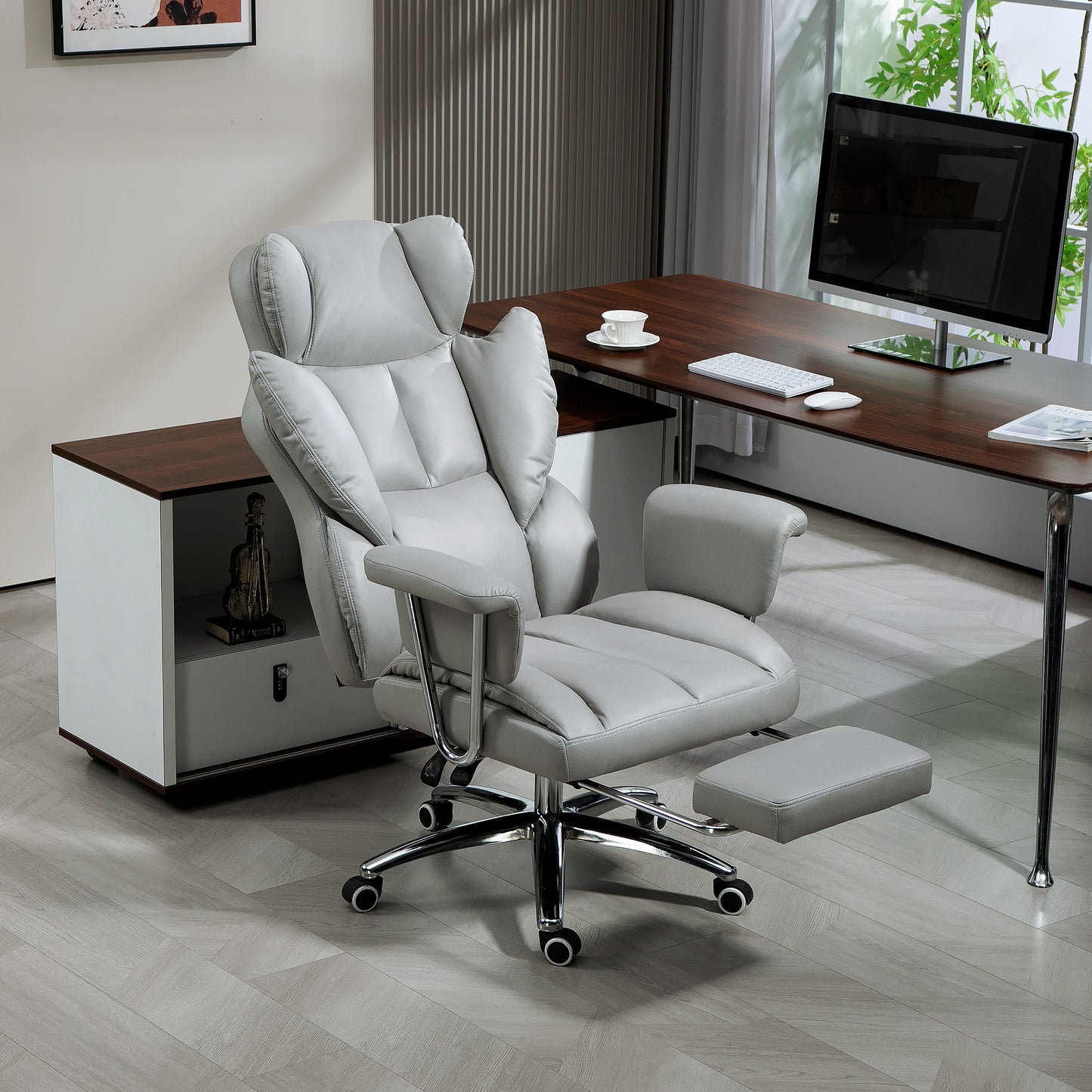 HOMCOM Ergonomischer Bürostuhl, gepolstert, mit Fußstütze, verstellbarer Lehne, 360° drehbar, Hellgrau