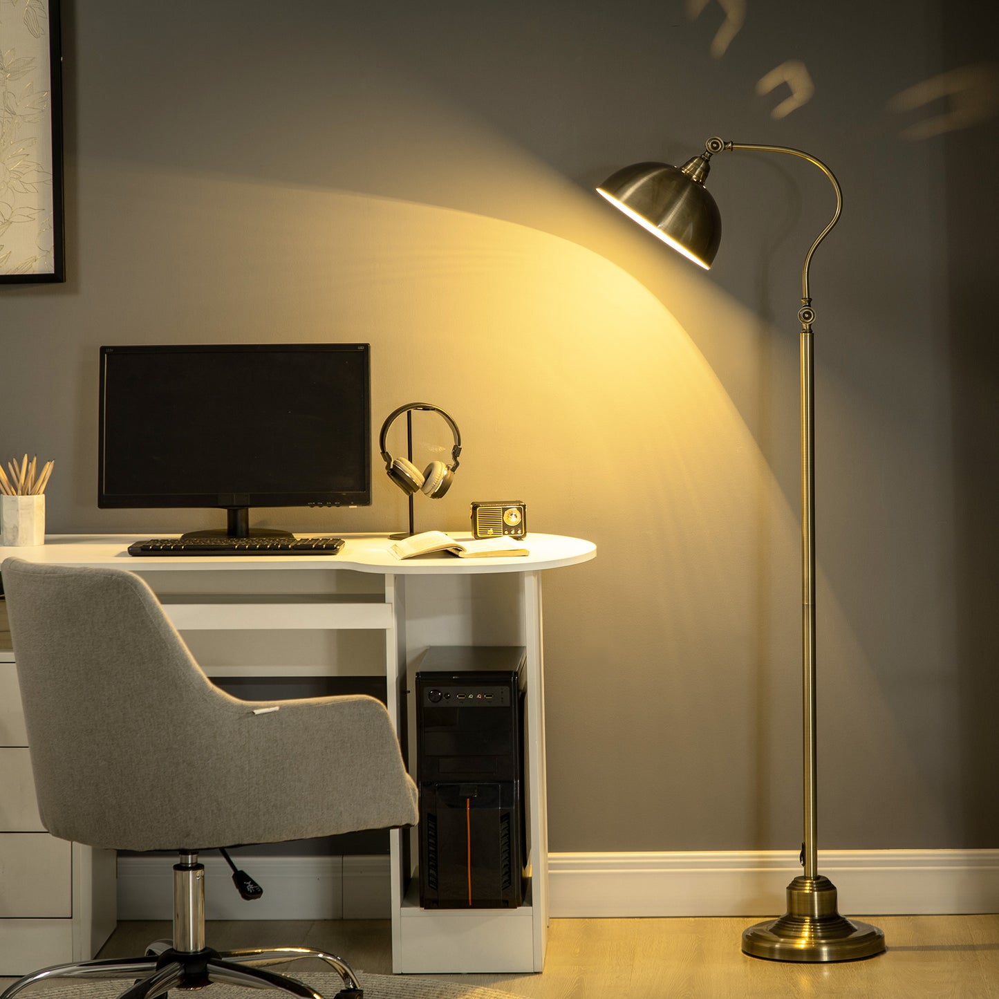 HOMCOM Stehleuchte im Vintage-Design, verstellbarer Winkel, Messing-Look, 42 cm x 25,5 cm x 152 cm, Bronze