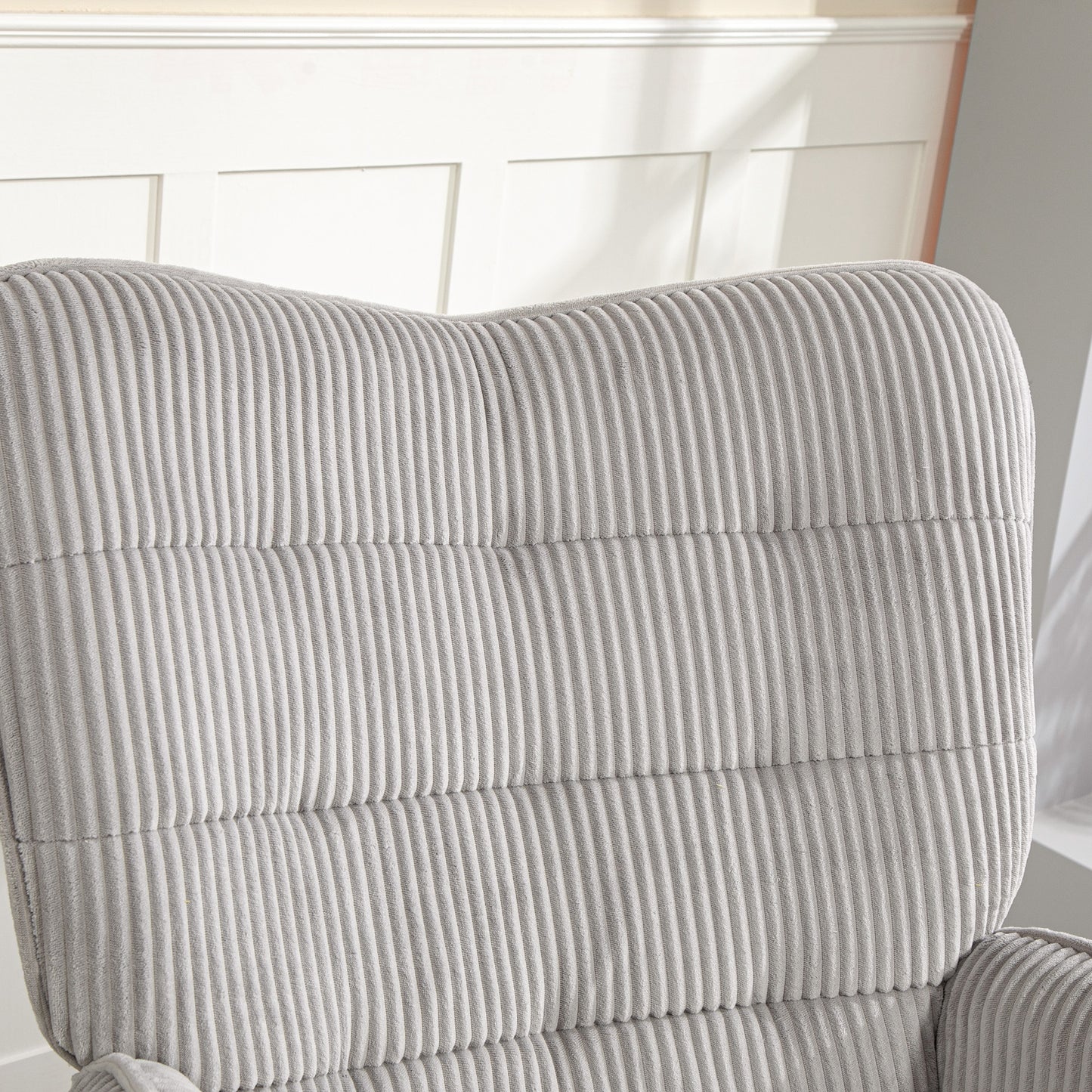 HOMCOM Vintage Schaukelstuhl, geschwungene Kufen, dicke Polsterung, Buchenholz & Stahl, Hellgrau