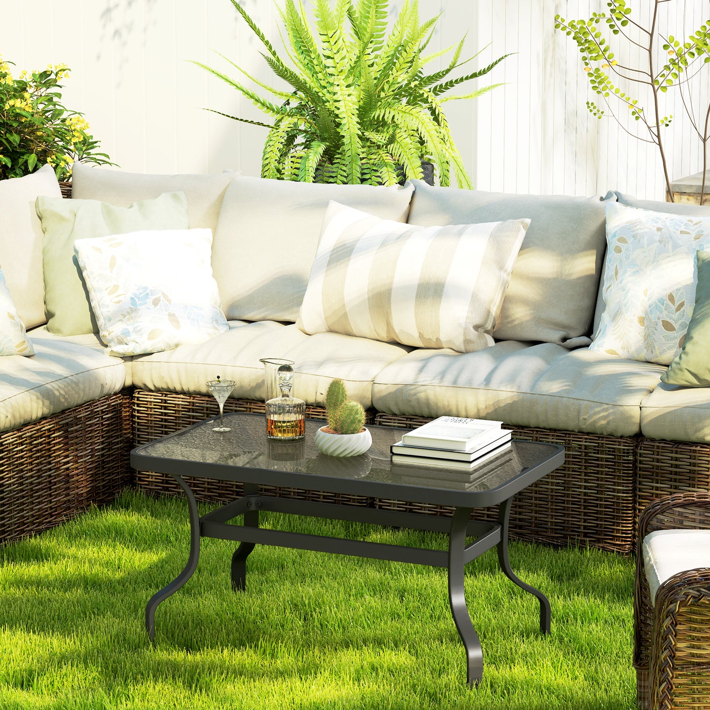 Outsunny Beistelltisch Hartglas Kaffeetisch Couchtisch mit Wellendesign, Abgerundete Ecke Balkontisch 95x55 cm Schwarz