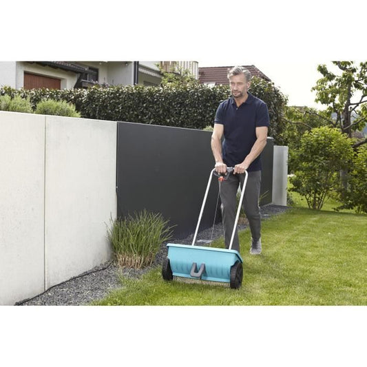 Gardena Epaller with fertilizer L on wheels-capacity 12.5 l-surface 400m² max-spreading width 0.45m (432-20)
