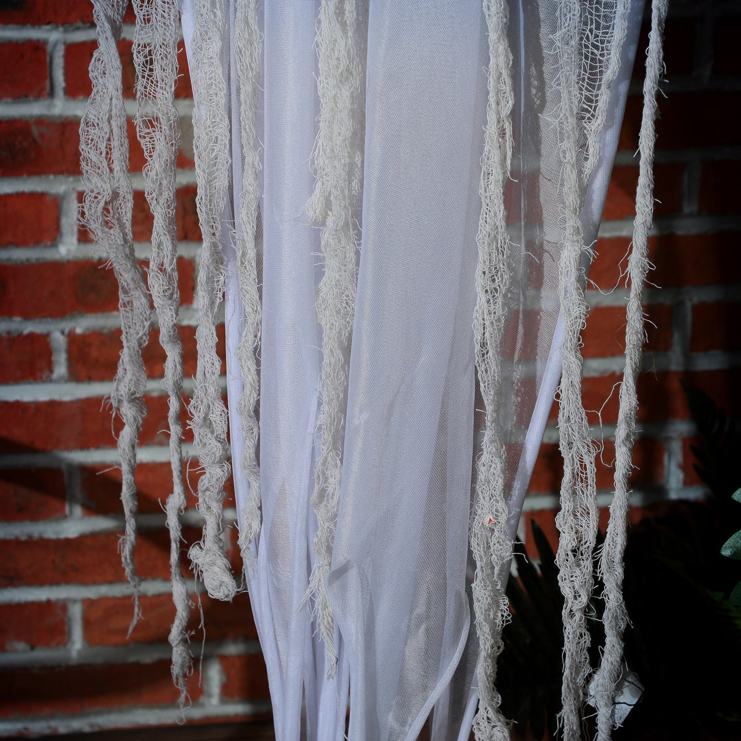 HOMCOM Geister-Dekoration für Halloween, Grusel-Heulen und Bewegung, batteriebetrieben