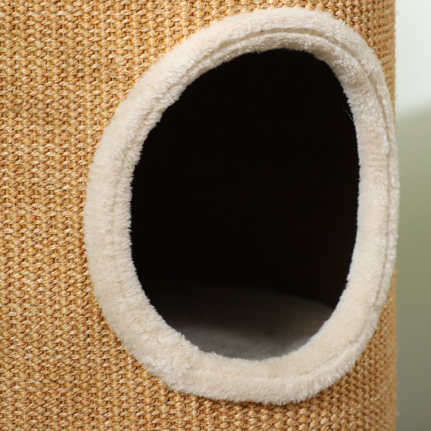 PawHut Katzenbaum mit viel Platz, Plüschbezug, Sisal-Oberfläche, Φ35 x 60H cm, Braun-Beige, 10 kg