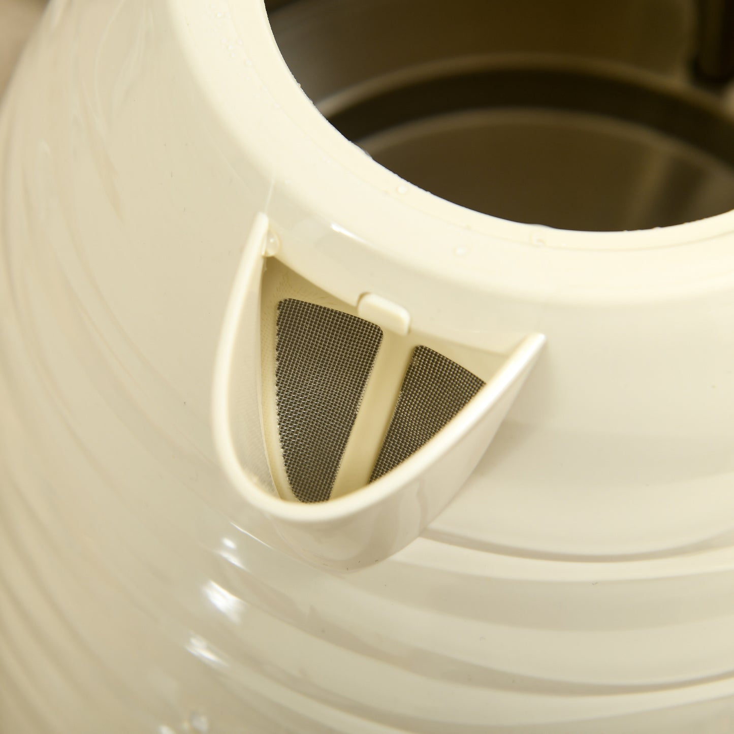 HOMCOM 2-in-1 Toaster- und Wasserkocher-Set, 7 Bräunungsstufen, Auftau- und Aufwärmfunktion, Beige