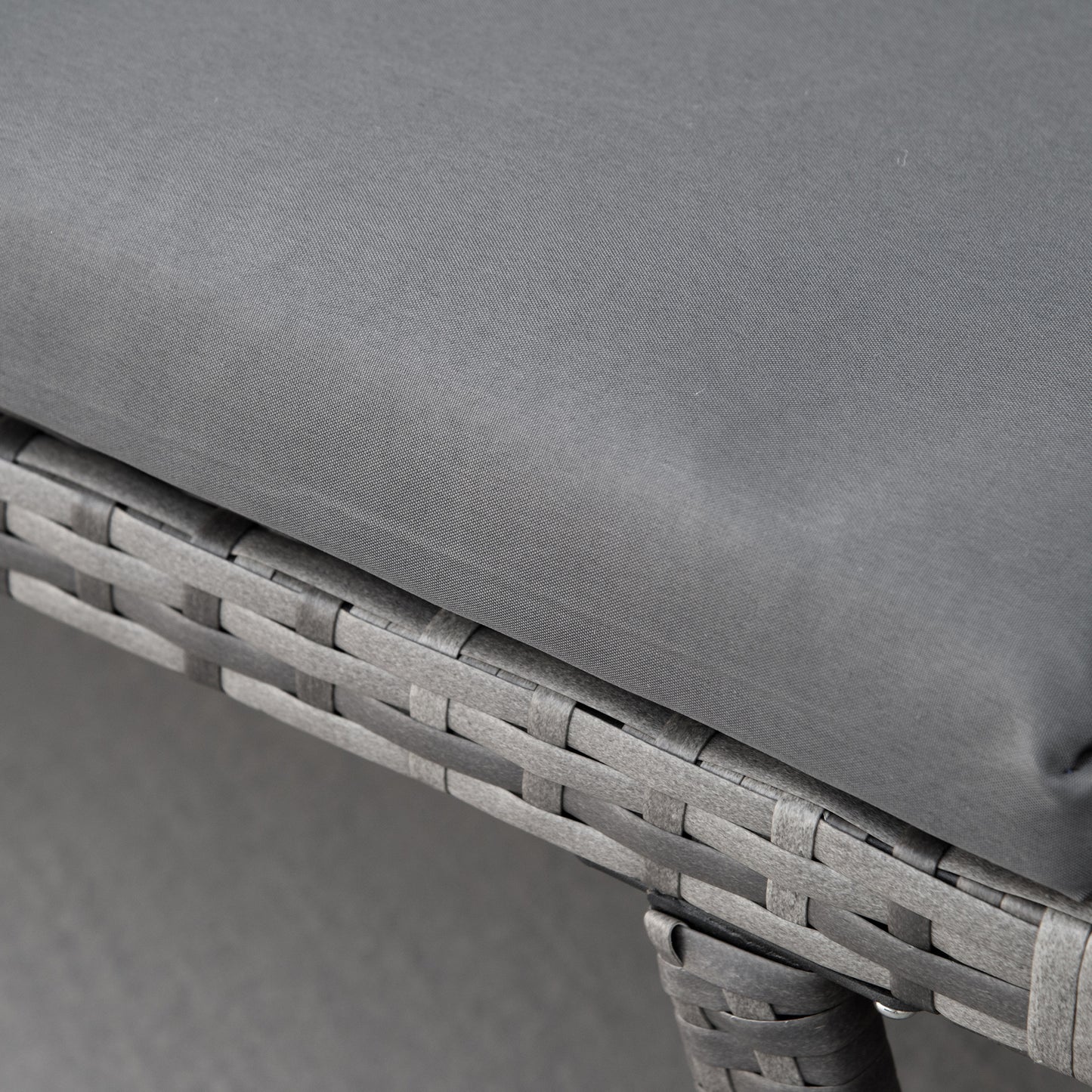 Outsunny Polyrattan Gartensoffa 2 Sitzer Gartenmöbel Loungesoffa Gartenbank Gartenliege klappbar Armlehnen Stahl Grau 129 x 63 x 67 cm