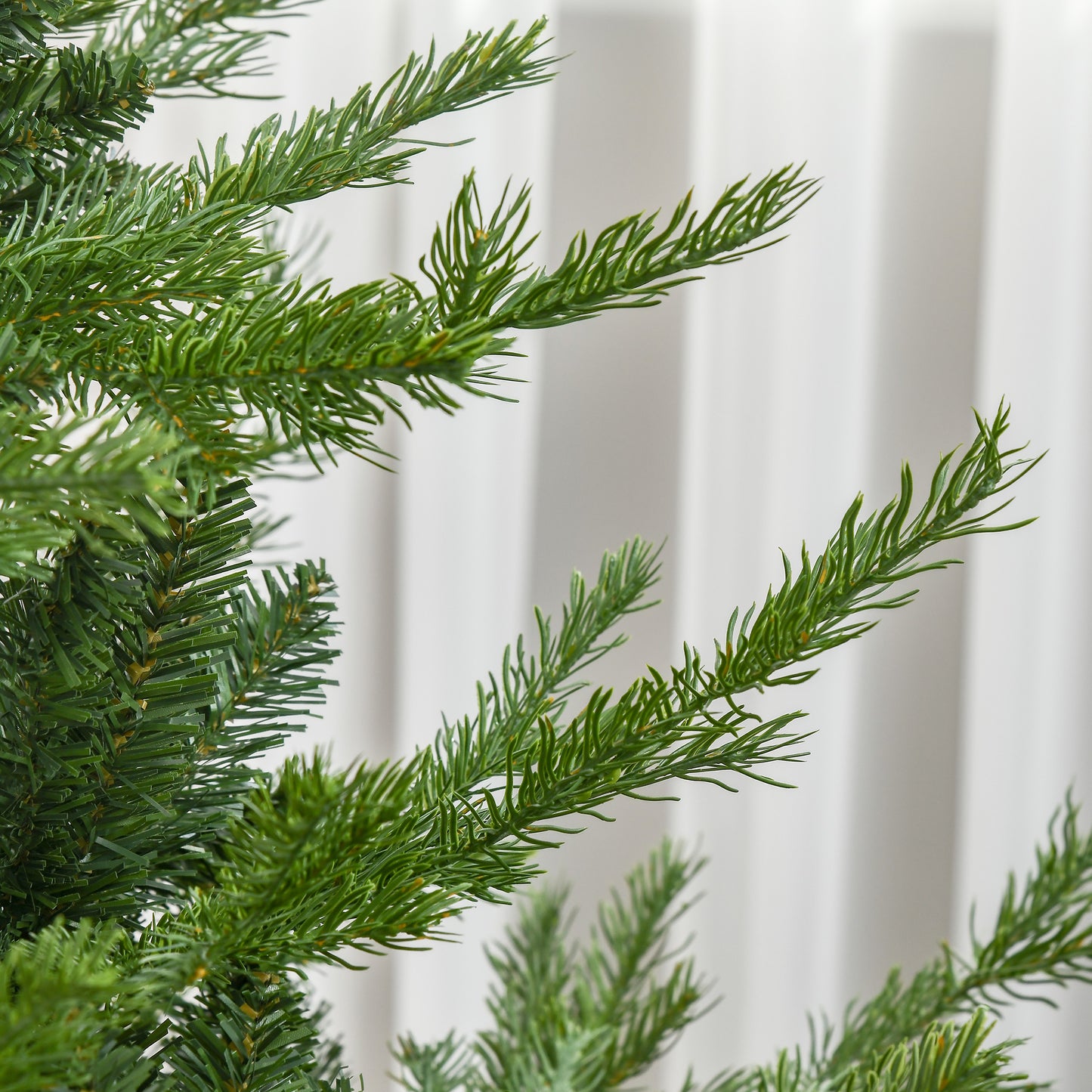 HOMCOM Weihnachtsbaum, Kunsttanne, realistisches Aussehen, schneller Aufbau, Kunststoff, Grün, 136 x 136 x 180cm