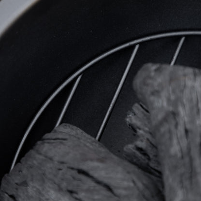 Outsunny Feuerschale im Baumstumpf-Design, Funkengitter, Kohlerost, Schürhaken, Ø61,5 x 39 cm