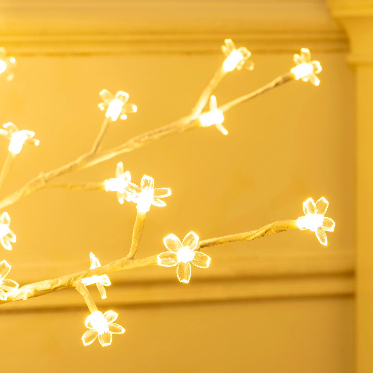 HOMCOM Kunstbaum, Kunst Kirschblütenbaum, mit 120 LEDs, 3 Helligkeitsstufen, warmweiß, realistische Rinde, 21 x 21 x 150 cm