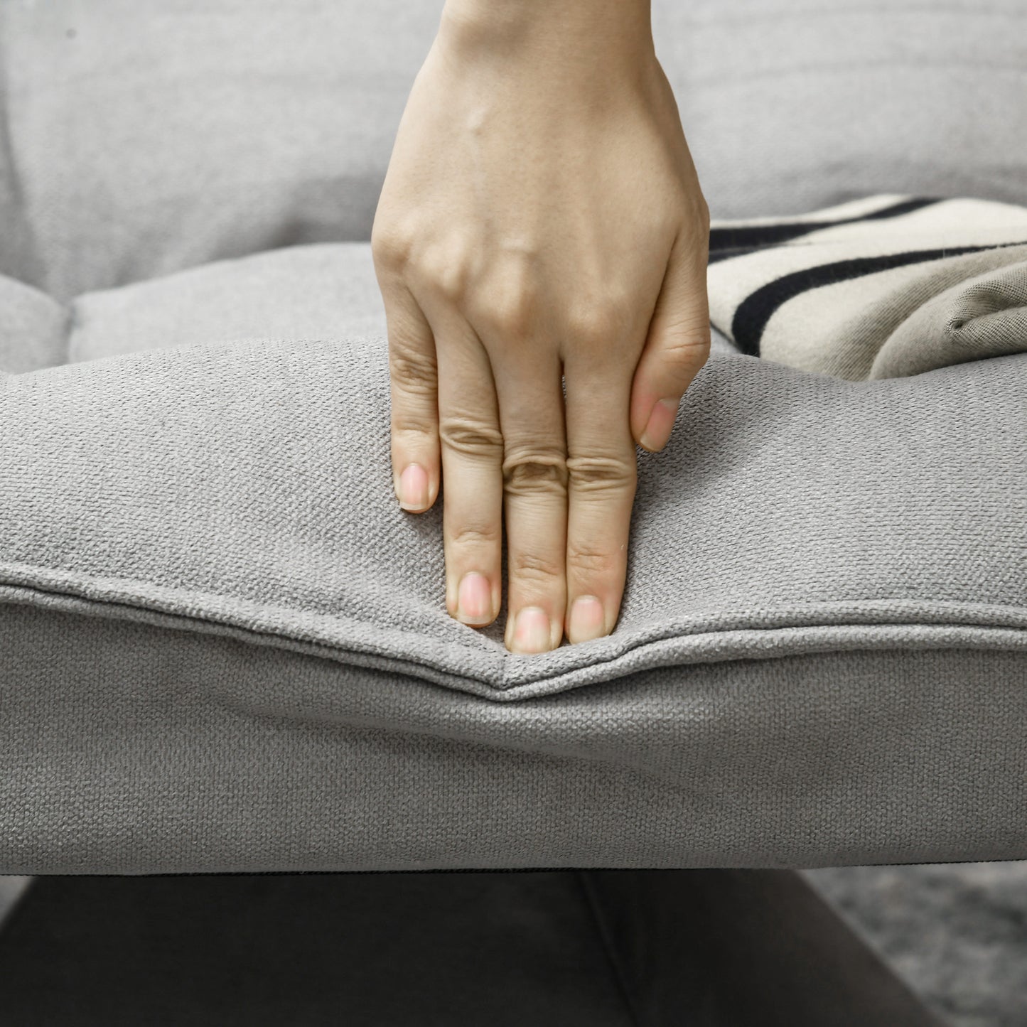 HOMCOM Relaxsessel Lesesessel, drehbar, Samtoptik, 62 cm x 70 cm x 95 cm, Hellgrau