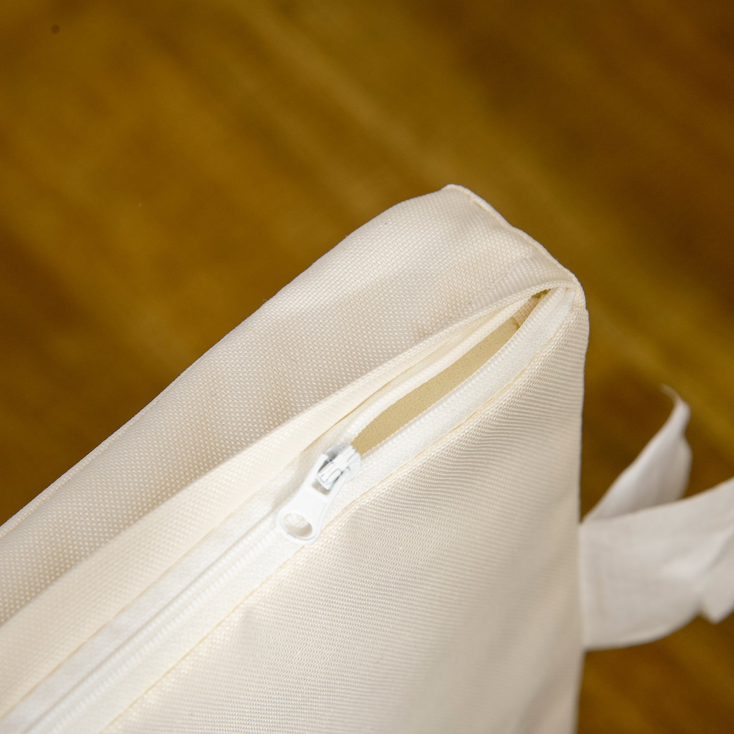 PawHut Hundekäfig, waschbares Kissen, Hundebox, 2 st Verriegelungen, 90 cm x 58 cm x 65 cm, Natur + Schwarz + Weiß